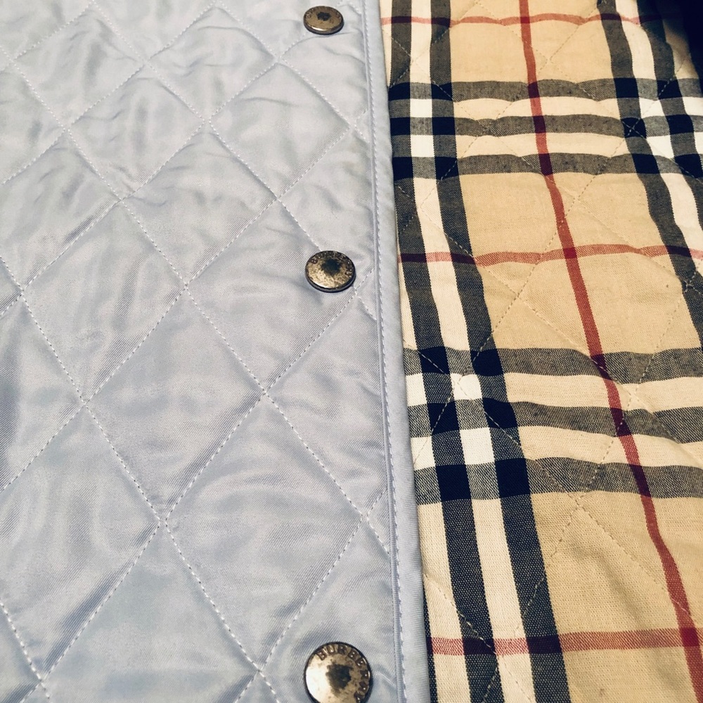 Burberry Light Blue Quilted Jacket - Picture 4 of 11